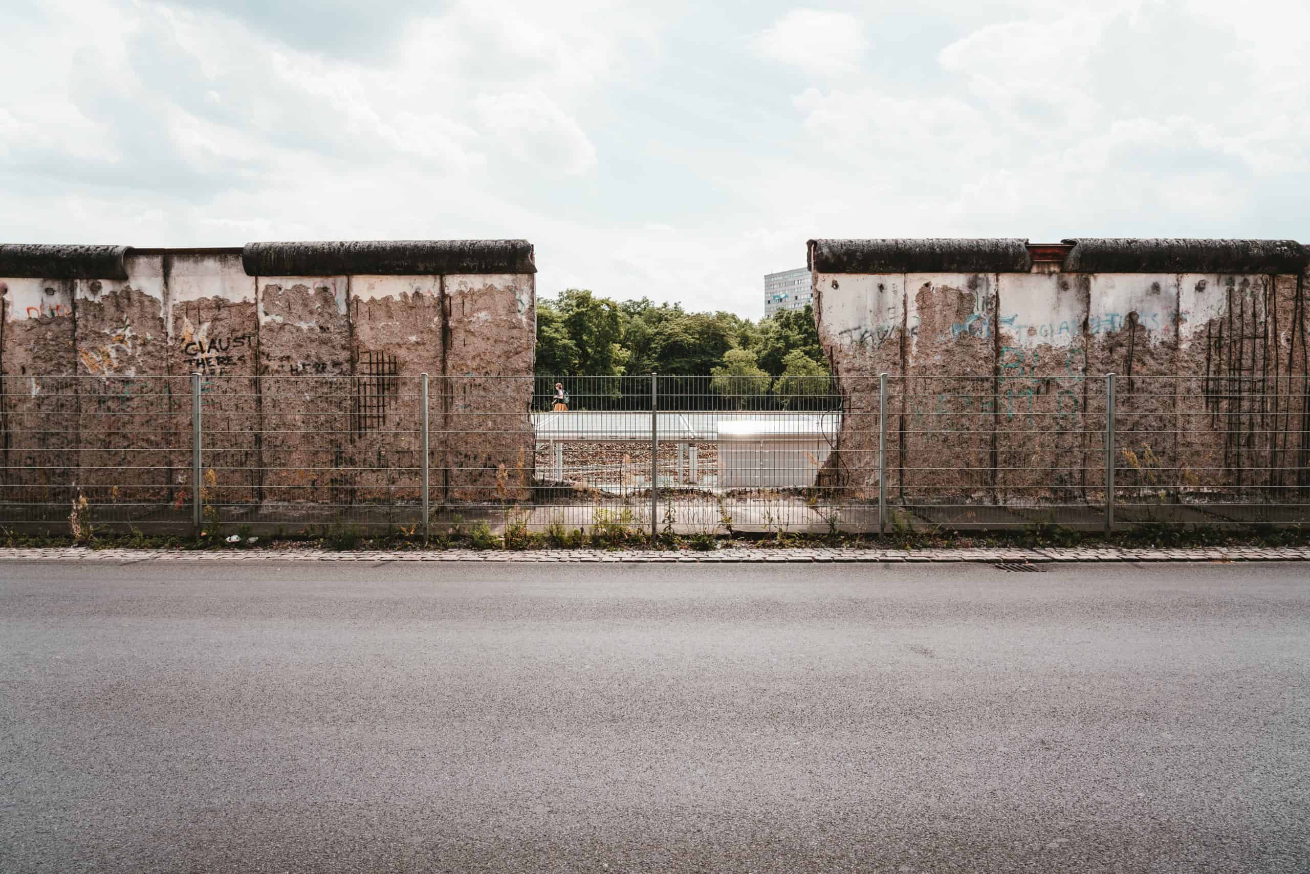 Mehr über den Artikel erfahren Geboren in der DDR – aufgewachsen im vereinten Deutschland